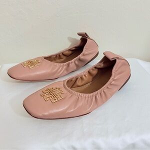 Tory Burch Britten Ballet Flats Dusty Pink Gold Logo 7 M